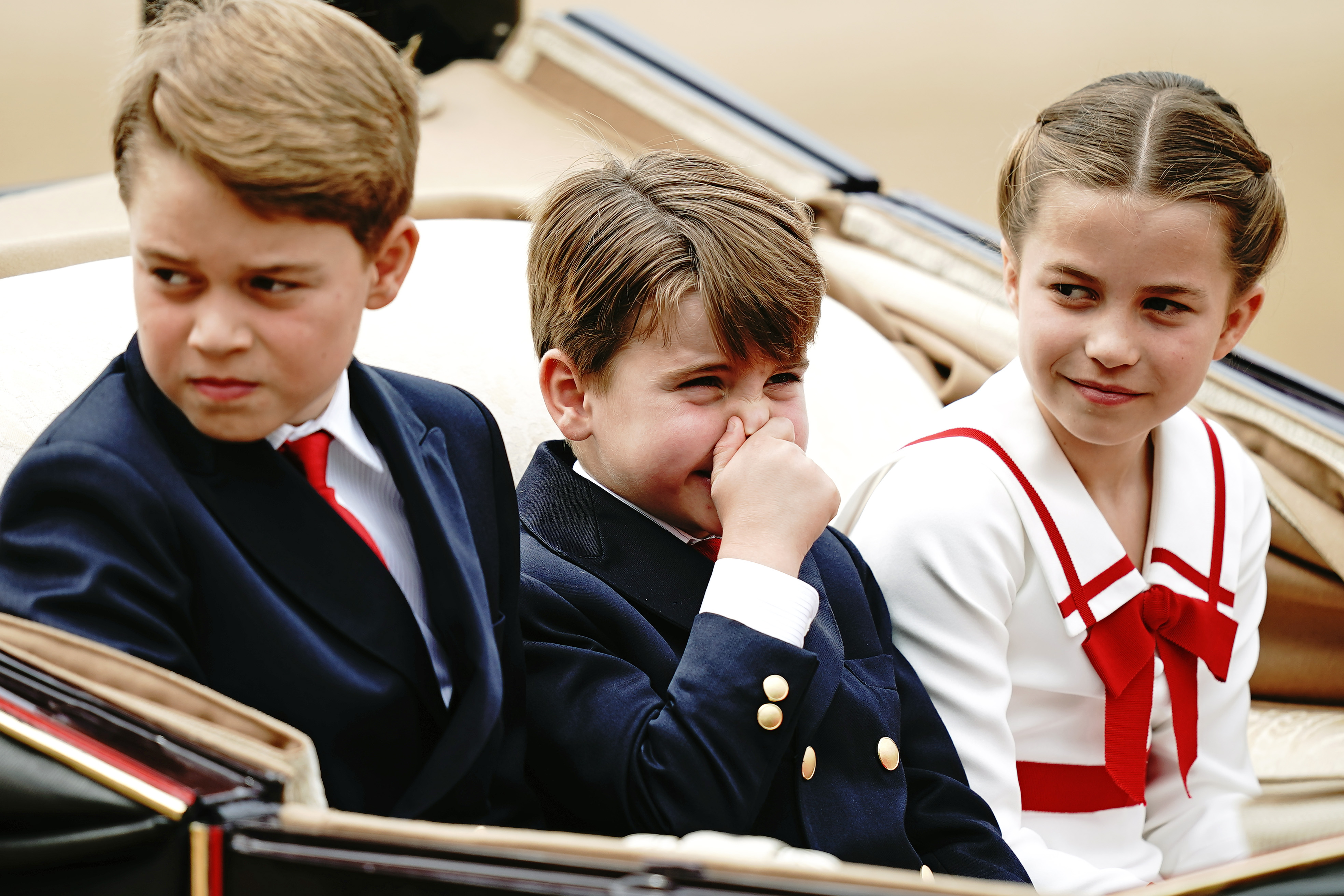 Prince George, la princesse Charlotte et le prince Louis ont fait fondre le cœur de la nation lors de Trooping the Colour en juin.