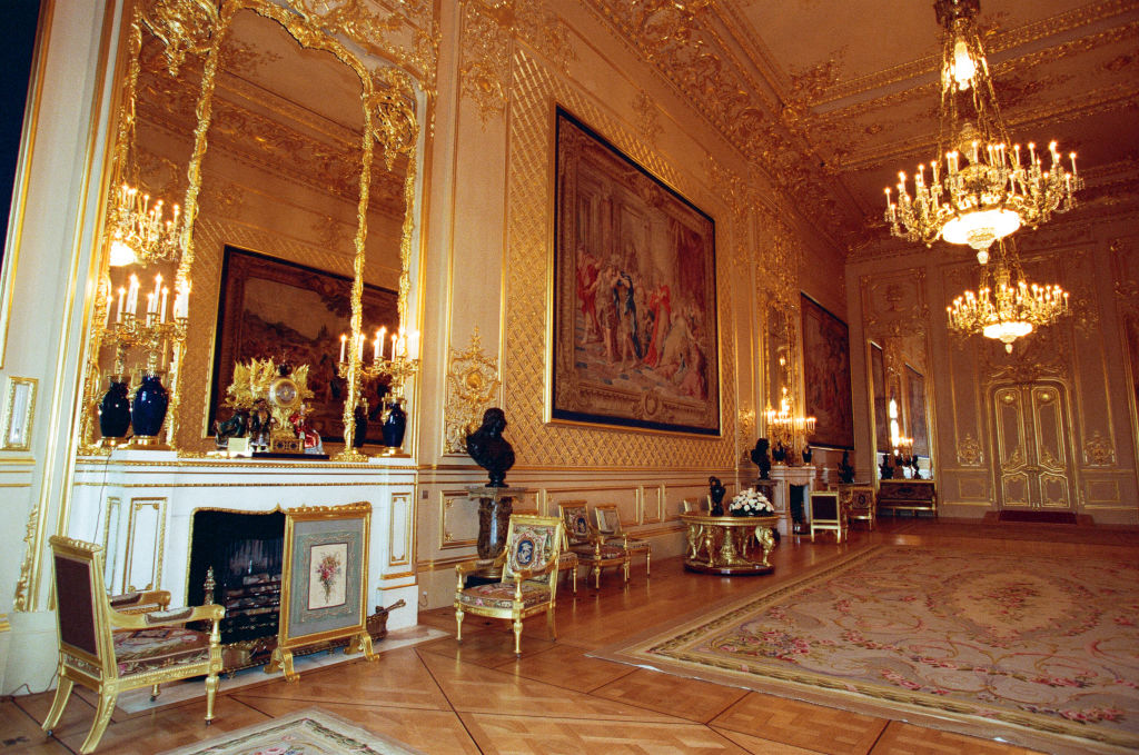 Vue intérieure du château de Windsor montrant les travaux de restauration après qu'il ait été endommagé
