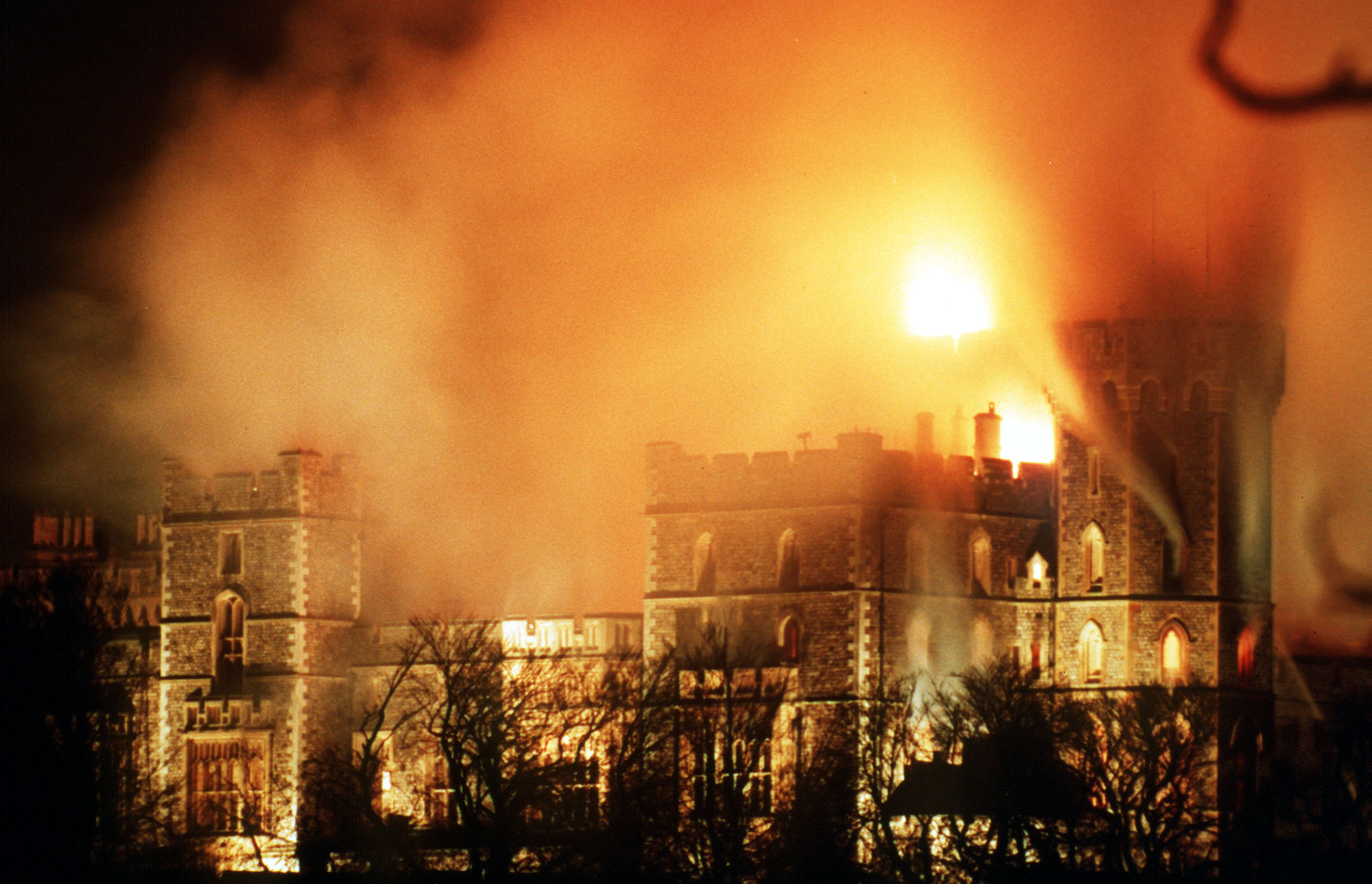 En 1992, le château de Windsor a été victime d'un incendie dévastateur, qui a causé des millions de dégâts.
