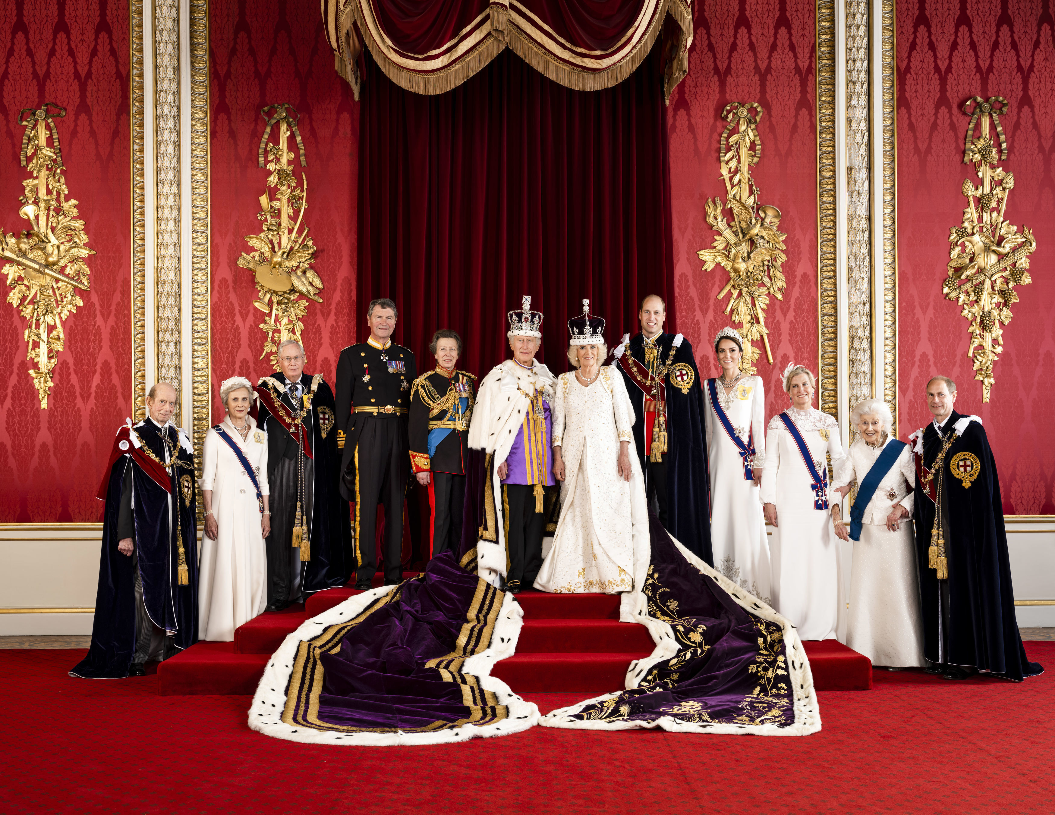 Le prince William est le plus grand royal avec 6 pieds 3 pouces